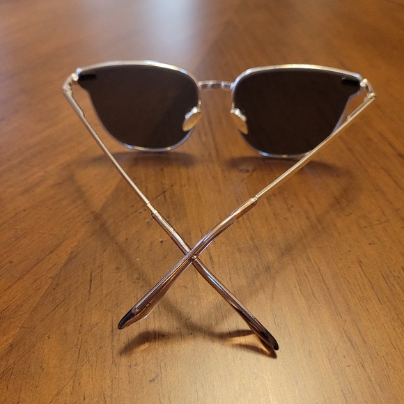 Le Specs Luxe Pharaoh 1602099 Hand Polished Sunglasses - Picture 5 of 12